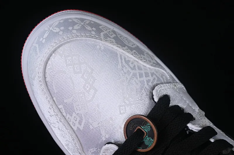 All categories Air Jordan Jordan series basketball shoes Air Jordan 1 Low Z version CLOT x Air Jordan 1 Low "Fearles" AJ1 Joe 1 white silk low-top cultural casual sneakers CU2804-100